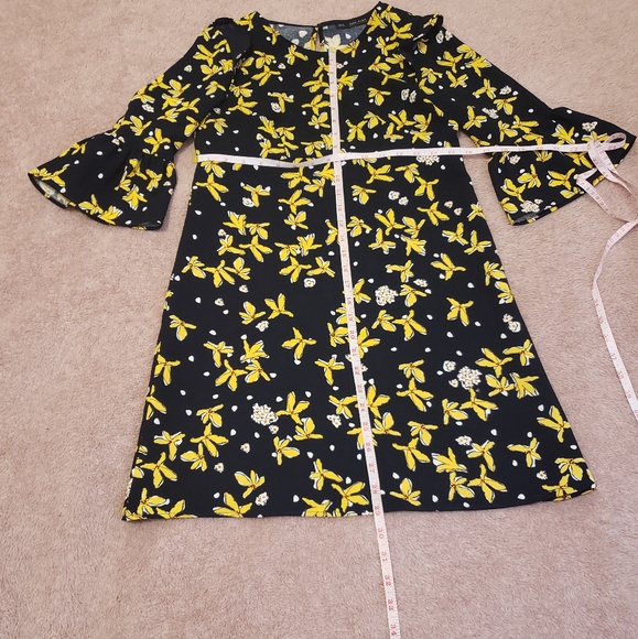 Zara Floral Dress - Picture 2 of 8